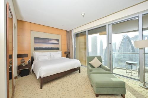 FAHH - Spacious Studio in Emaar Fashion Avenue, Dubai
