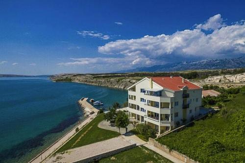  Apartments Vila 4M, Miletici, waterfront, Unterkunft in Miletići