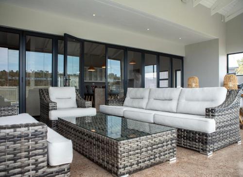 Elements Sunrise Bush Lodge Elements Sunrise Bush Lodge