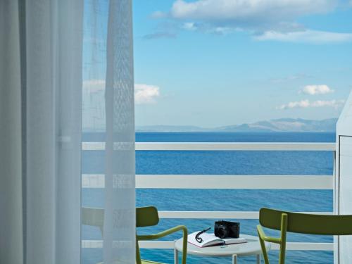 Deluxe Double or Twin Room with Sea View