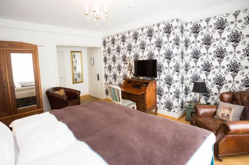 Townhouse Boutique Hotel - image 6