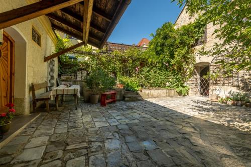 A szálláshely kívülről, Altes Bürgerhaus (Altes Burgerhaus) in Durnstein