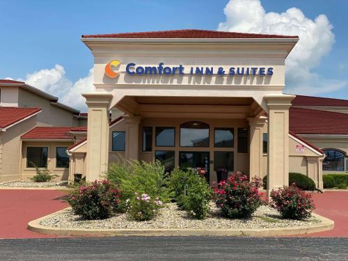 Facilities, Comfort Inn & Suites in Morton (IL)
