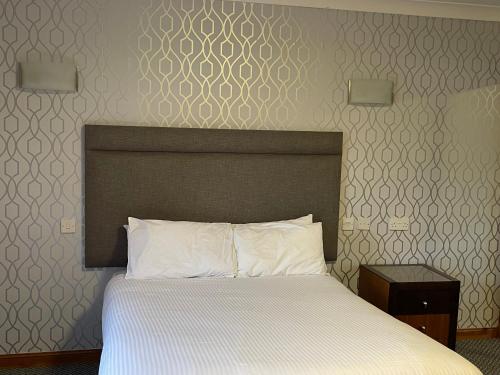 Club Double Room - Disability Access