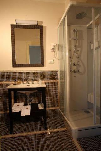 Hotel Palace 4S – Crotone, NV