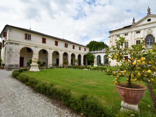 Villa Barchessa Palladio by Interhome