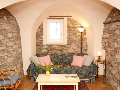  Apartment Le Volte by Interhome in Pantasina