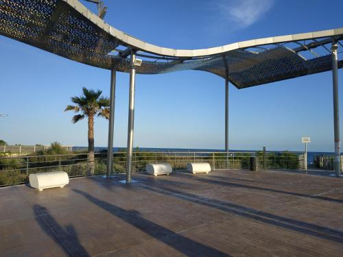 Surrounding environment, Appartement, vue sur mer, acces direct plage, piscine in Vias