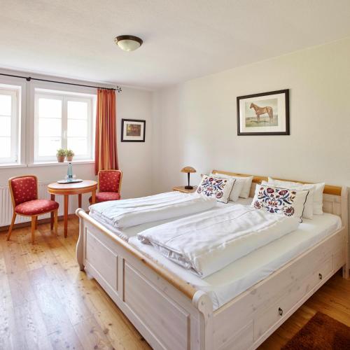 1 queen bed