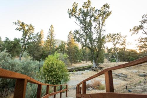 Yosemite Sandy River Retreat Yosemite Sandy River Retreat