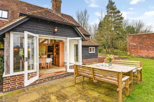 Viesnīcas āriene, Bellflower Cottage, Ashdown Forest in Horsted Keynes