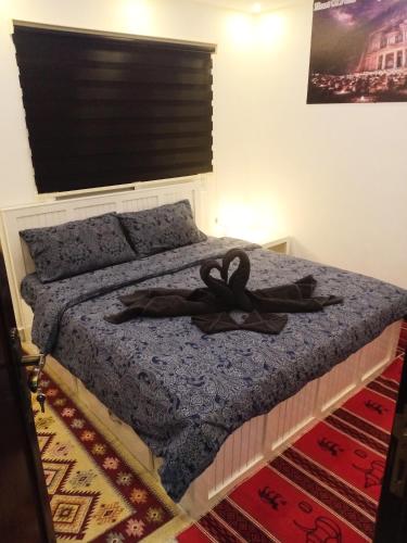 1 queen bed
