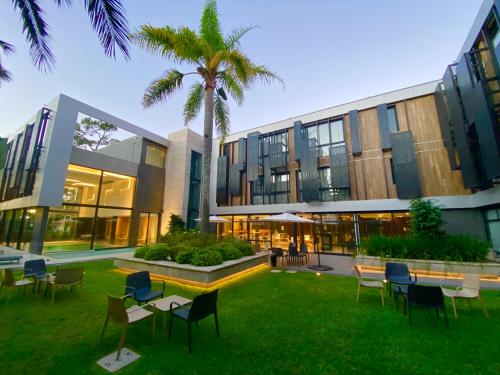 346915966 La Capilla - Punta del Este