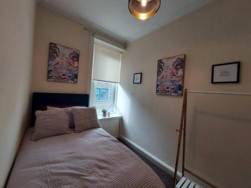 Lovely 2 bedroom apartment in the centre of Hawick in هاويك