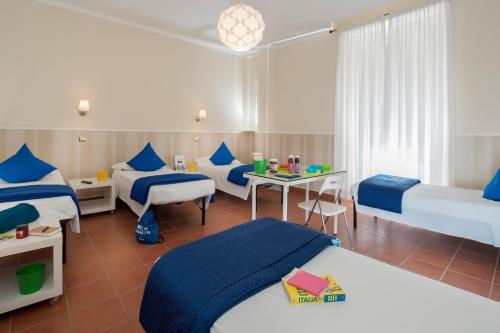 Budget Rooms Des Arts – Rome