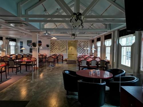 Hotel Cikada in มาเรียฮาม