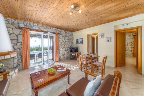  Margarita in Trapezaki