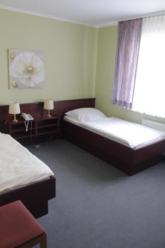 1 twin bed