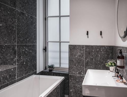 Appartements Crébillon - Maisons du Monde Hôtel & Suites - image 7