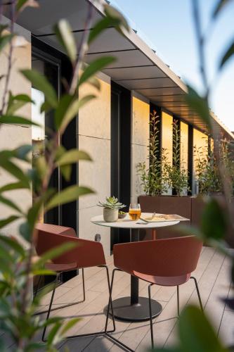 Ocean Drive Madrid Room Type - Superior King Room with Terrace