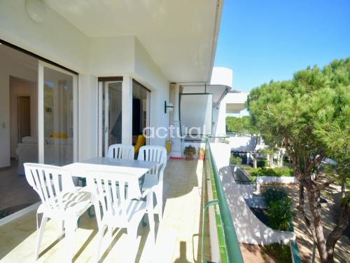 Three-Bedroom Apartment image 6