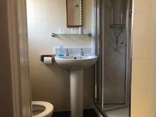 Brooklands Over 50's Only - image 7