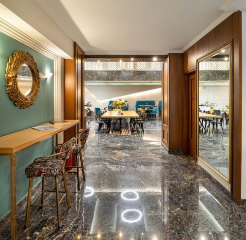 Hotel El Greco - image 8