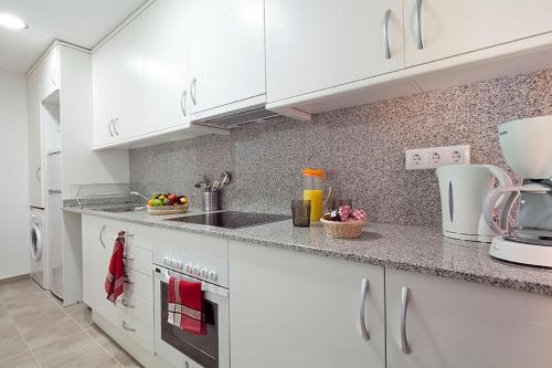 Charmsuites Nou Rambla - image 4