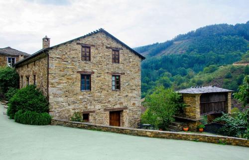 Exterior view, Casas Rurales Taramundi Verde in Taramundi