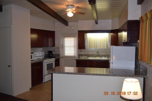 Stanlunds Inn and Suites