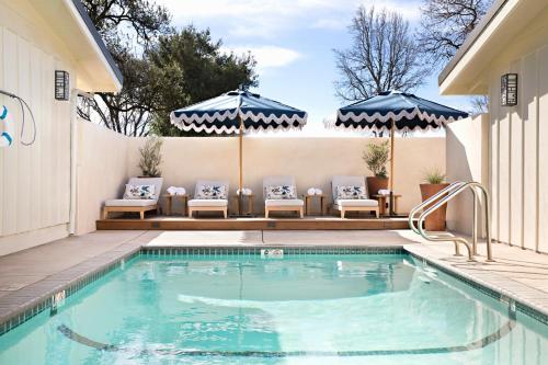 346972918 Hotel Ynez