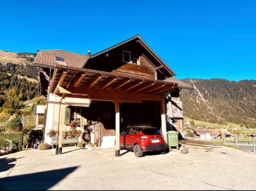 Gemütliche Ferienwohnung im Berner Oberland in Sankt Stephan, Schweiz