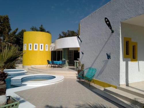 Iekārtas, Residencia Jacarandas in La Joya (Baja California)