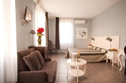 Splendid Hôtel - image 14