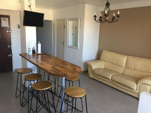 صالة مشتركة/ منطقة التلفزيون, Location de Chambres, Séjour près des Grands Buffets Narbonne (Location de Chambres, Sejour pres des Grands Buffets Narbonne) in Narbonne