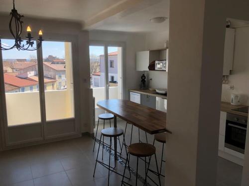 صالة مشتركة/ منطقة التلفزيون, Location de Chambres, Séjour près des Grands Buffets Narbonne (Location de Chambres, Sejour pres des Grands Buffets Narbonne) in Narbonne