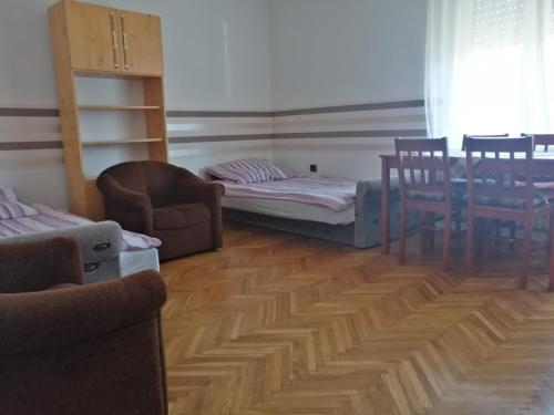 Belvárosi Vendégház - image 10