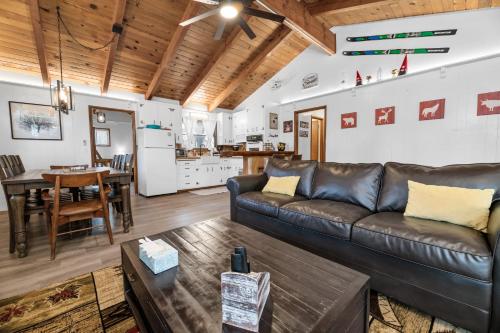 Give Thanks - image 11