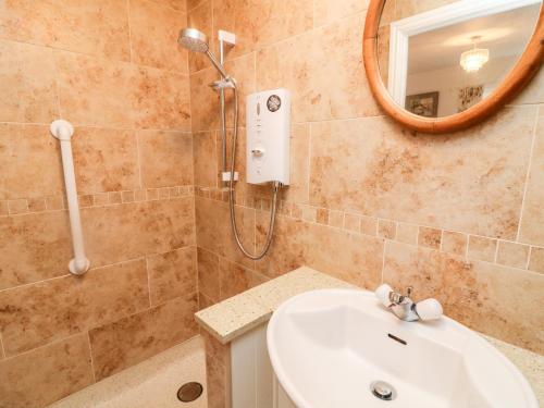 Eastburn Cottage - image 3