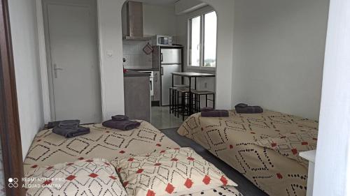 M & L in อาบิลิ