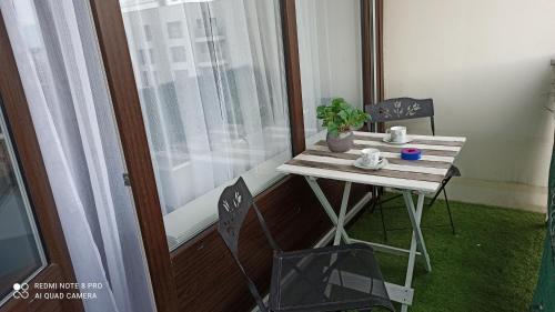 M & L in อาบิลิ