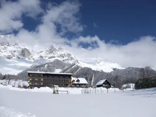 Ferienhotel Knollhof in Ramsau am Dachstein, Österreich