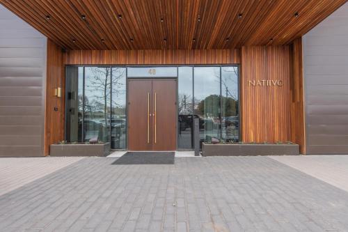 Upscale Rainey St Condo Homes - Peloton, gym, rooftop pool, wifi included in Austin, USA
