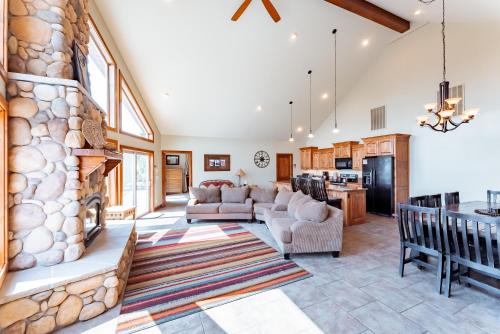 Zion Ponderosa Ranch Resort - image 6