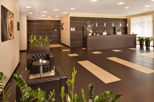 Фойє, Z-Hotel Business & Spa in Отвоцьк