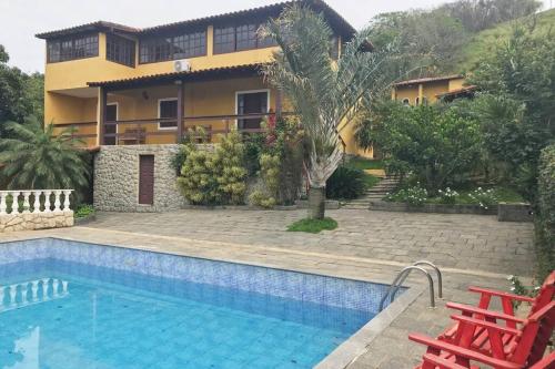 CASA SURYA, Piscina Fantástica, Churrasqueira, Completa, 18 HÓSPEDES na REGIÃO DOS LAGOS - Casa de Campo