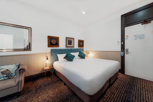 Cremorne Point Manor - image 2