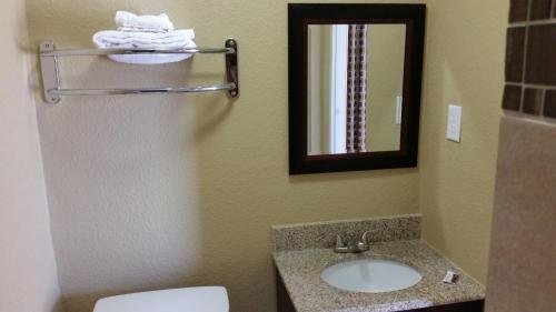 Travel Inn Snyder – Snyder, TX
