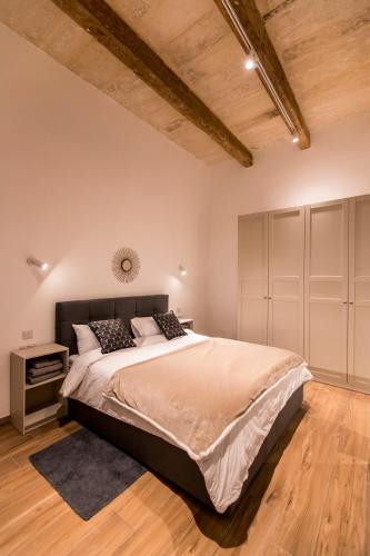 Valletta Collection - 101 Republic Room Type - Apartment