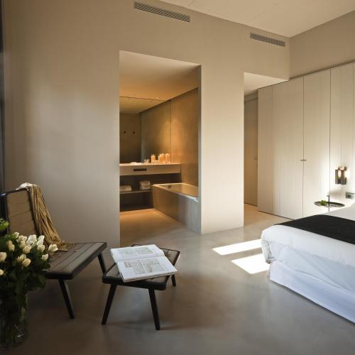Superior Double or Twin Room image 10